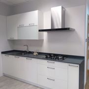 Mobapi electrodomésticos en una cocina 